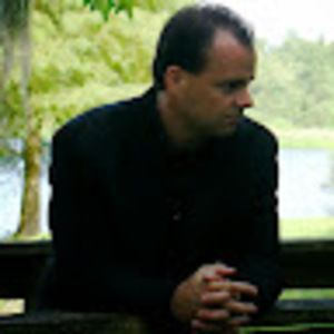 Meet your Posher, Kevin robert